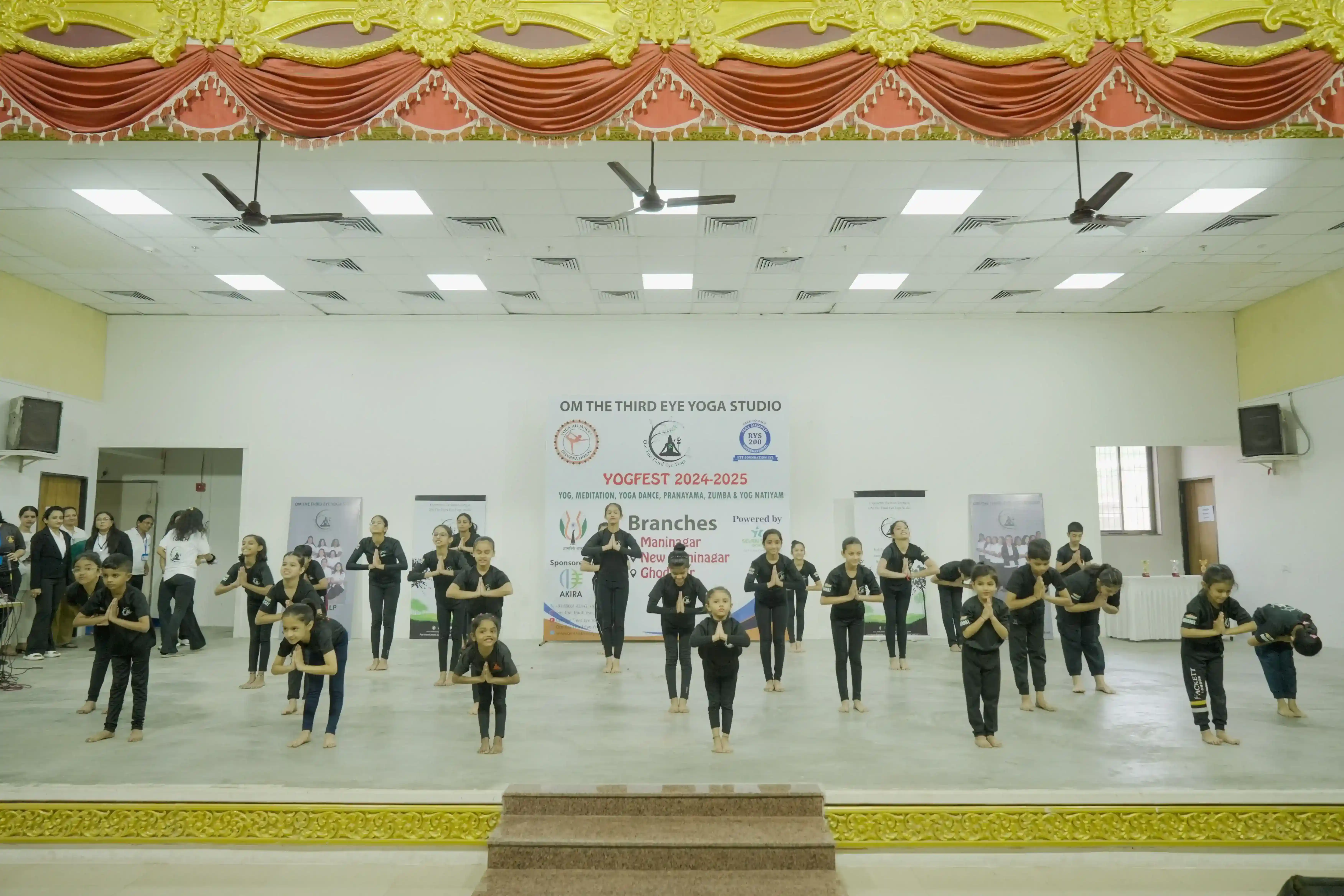 Opening a session with traditional prayer and mindfulness in our main hall.